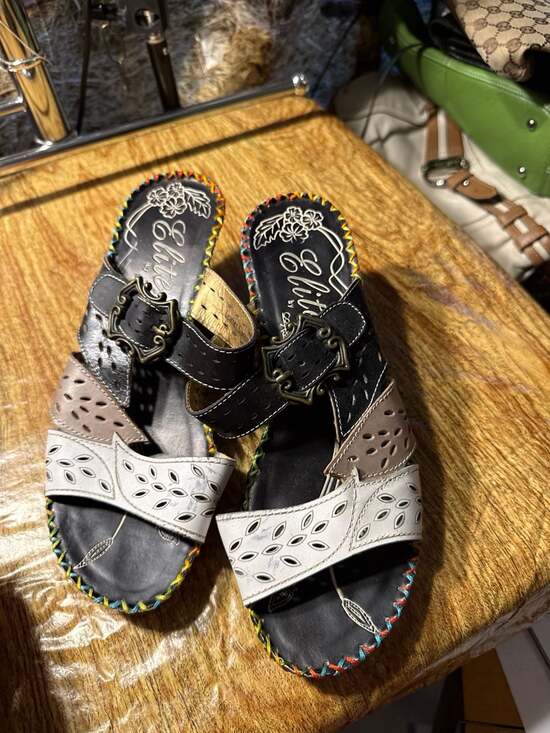 Elite by Corkys Kalua Laser Cutout Patchwork Leather Wedge Sandals - Picture 5 of 7